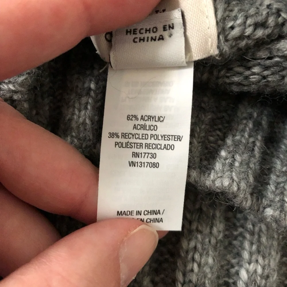 a new day Women’s OSFM Heathered Medium Gray Ribbed Collared Sweater Poncho - Picture 6 of 9